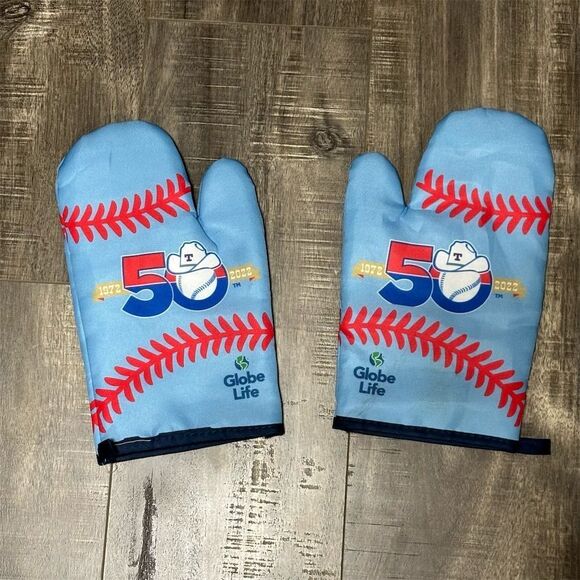 Texas Rangers 50th Anniversary MLB Oven Mitt Glove Multi-Color - Picture 1 of 3